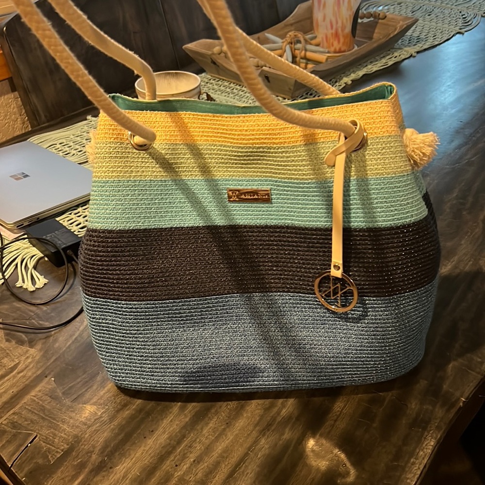 Amiani beach purse